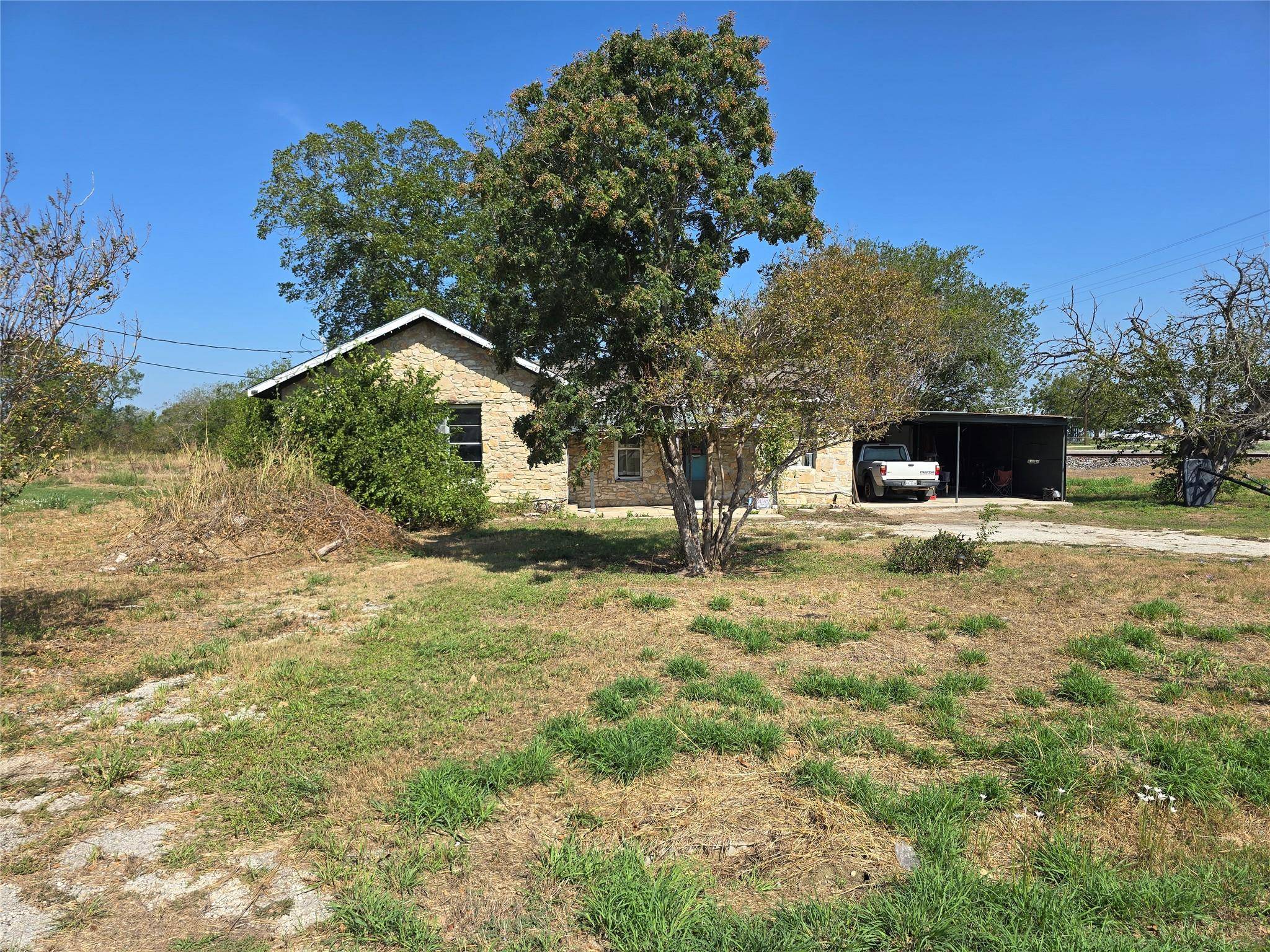 16 Church ST, Maxwell, TX 78656