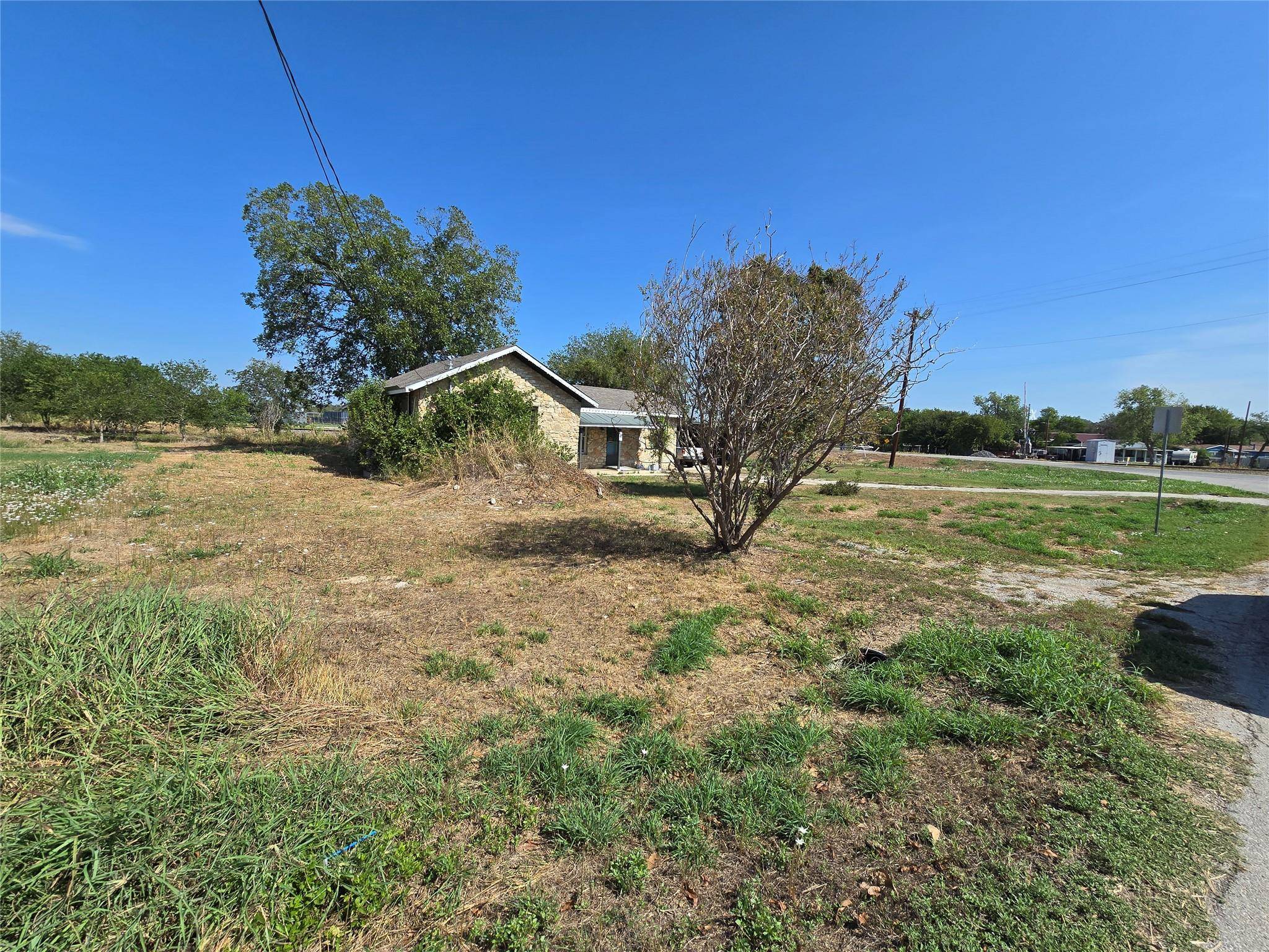 16 Church ST, Maxwell, TX 78656