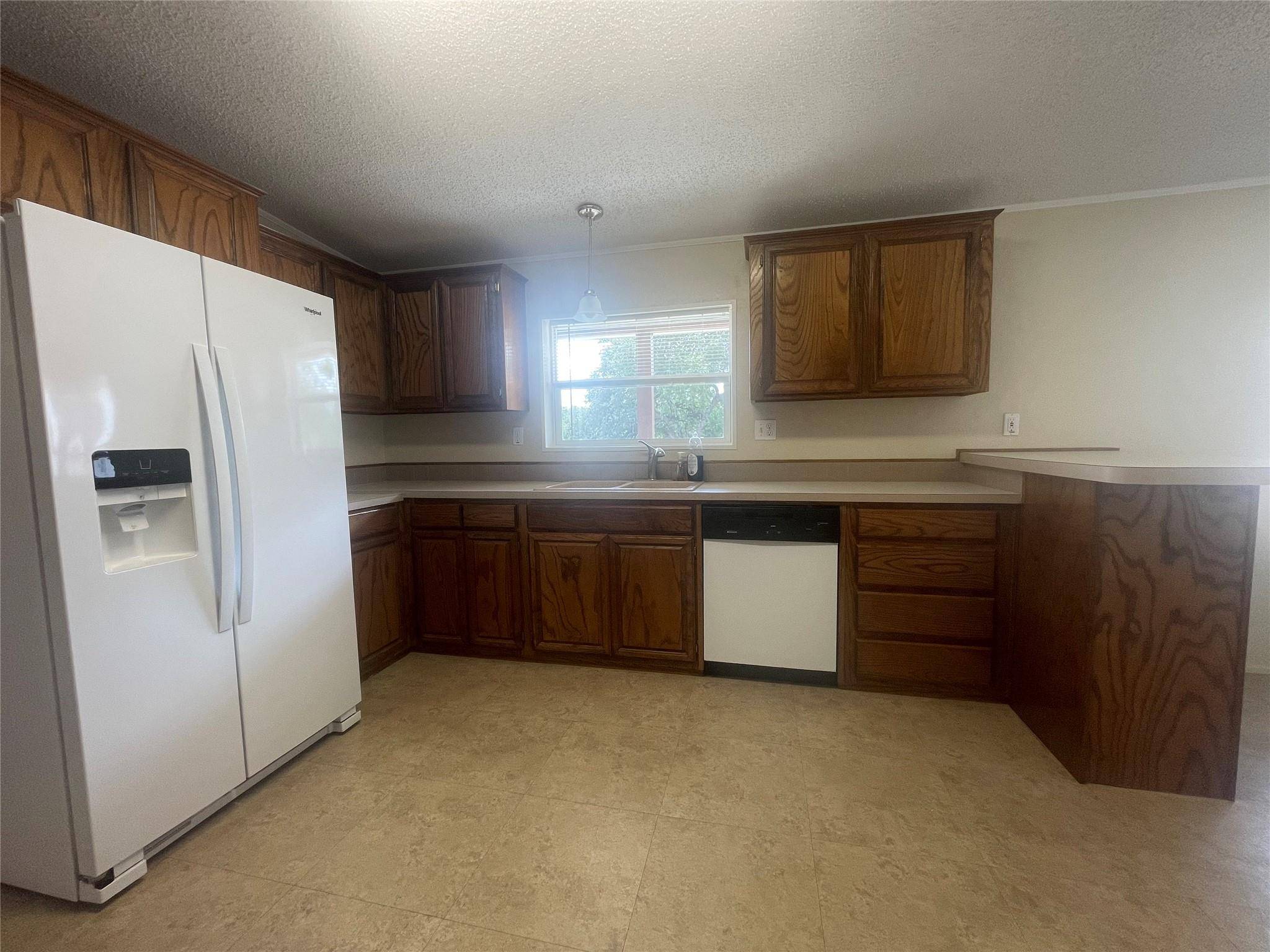 1550 Alpine TRL #Unit B, San Marcos, TX 78666