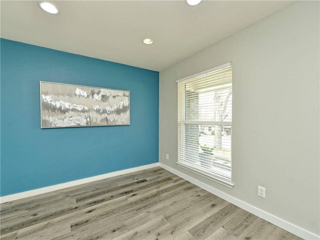 1601 Elmira RD, Austin, TX 78721