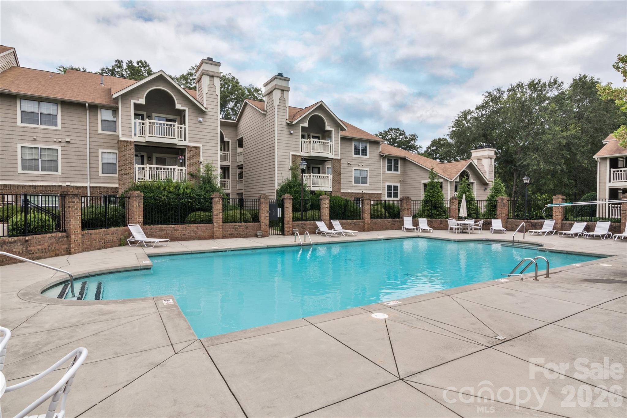 5001 Sharon RD #C, Charlotte, NC 28210