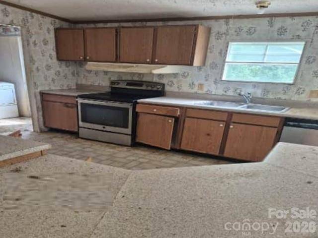 4831 Broken Pine LN, Granite Falls, NC 28630