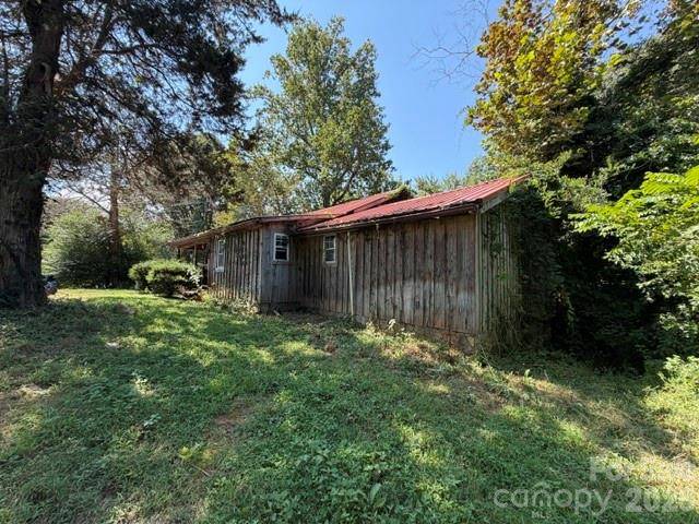3205 Oran Yount LN, Granite Falls, NC 28630