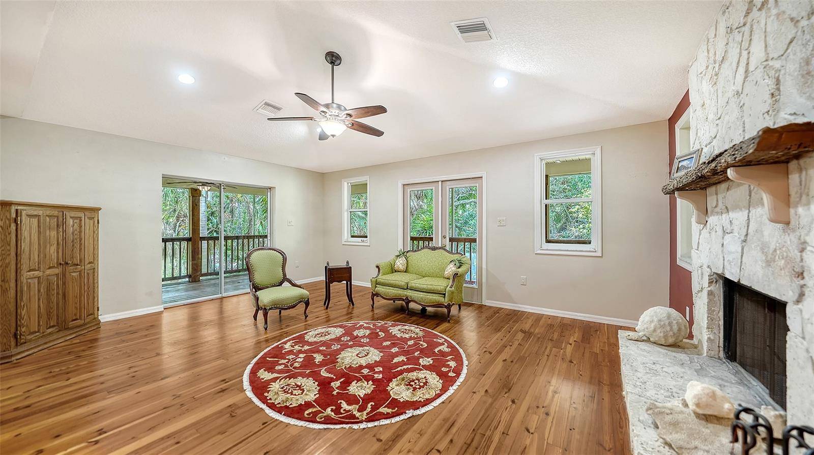 2046 CORDES ST, Osprey, FL 34229