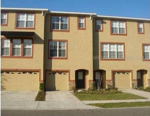 2525 MIDDLETON GROVE DR, Brandon, FL 33511