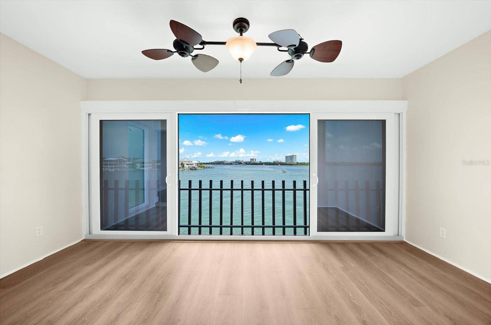 868 BAYWAY BLVD #307, Clearwater Beach, FL 33767