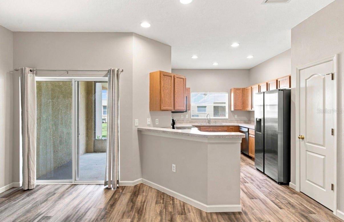 9904 VENETIAN RIVER WAY, Tampa, FL 33619