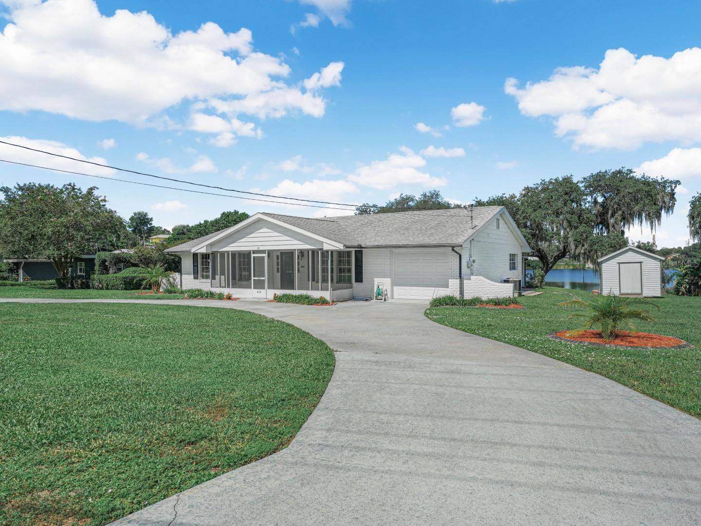 619 LAKE BLUE DR, Lake Placid, FL 33852