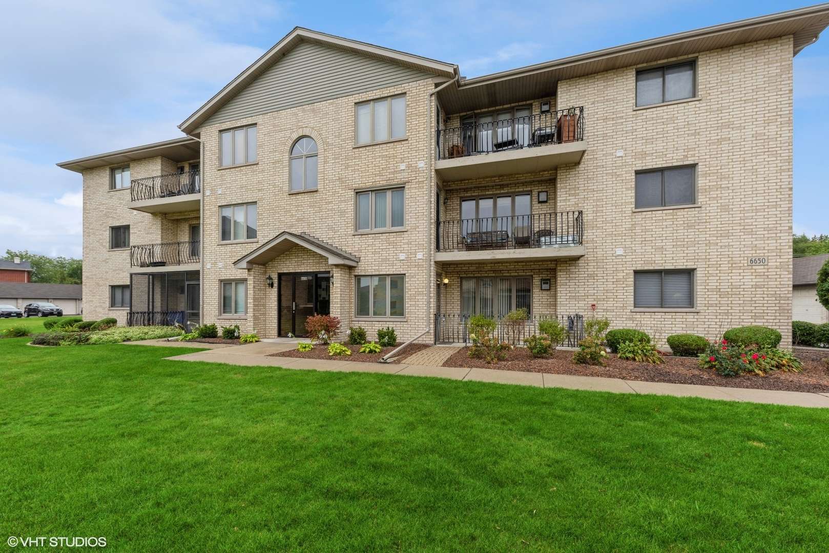 6650 183rd ST #1C, Tinley Park, IL 60477