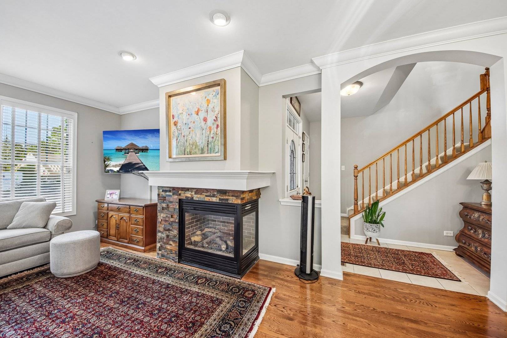 310 Sundown CT #F, Wauconda, IL 60084