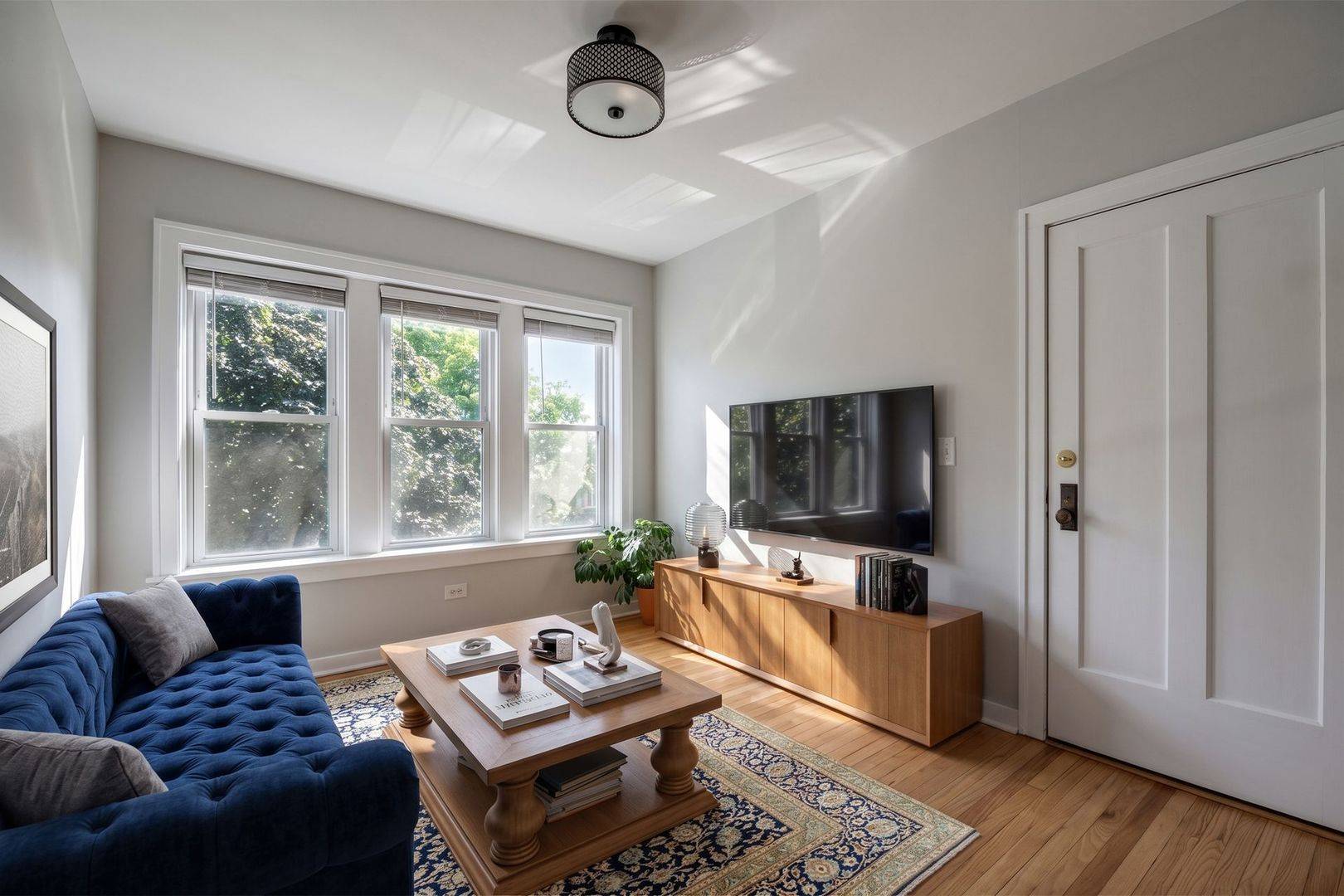 4456 N Kenneth AVE #3, Chicago, IL 60630