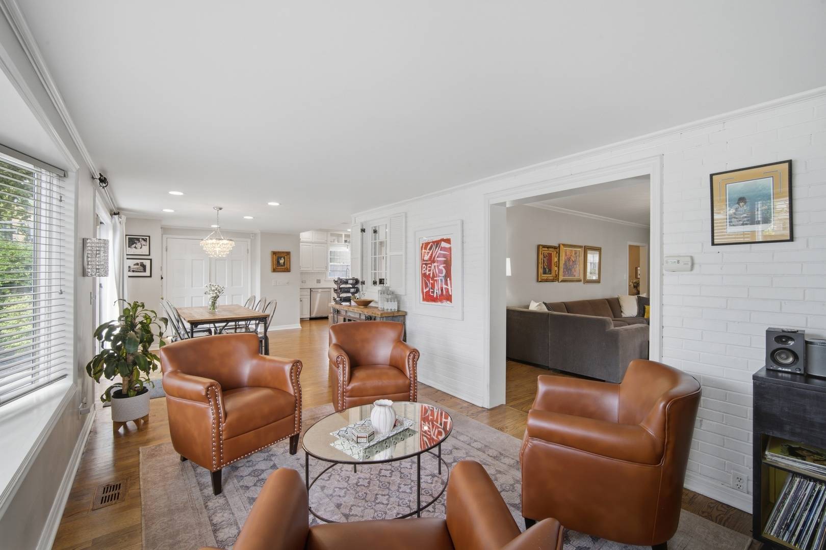 2205 Thornwood AVE, Wilmette, IL 60091