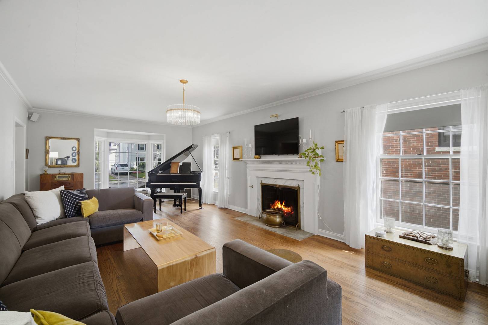 2205 Thornwood AVE, Wilmette, IL 60091