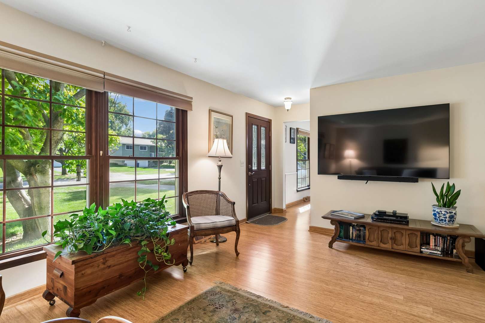 1111 Dawes AVE, Wheaton, IL 60189