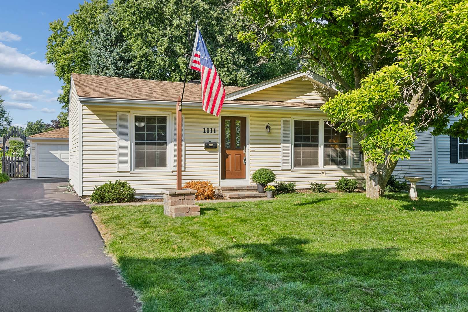 1111 Dawes AVE, Wheaton, IL 60189