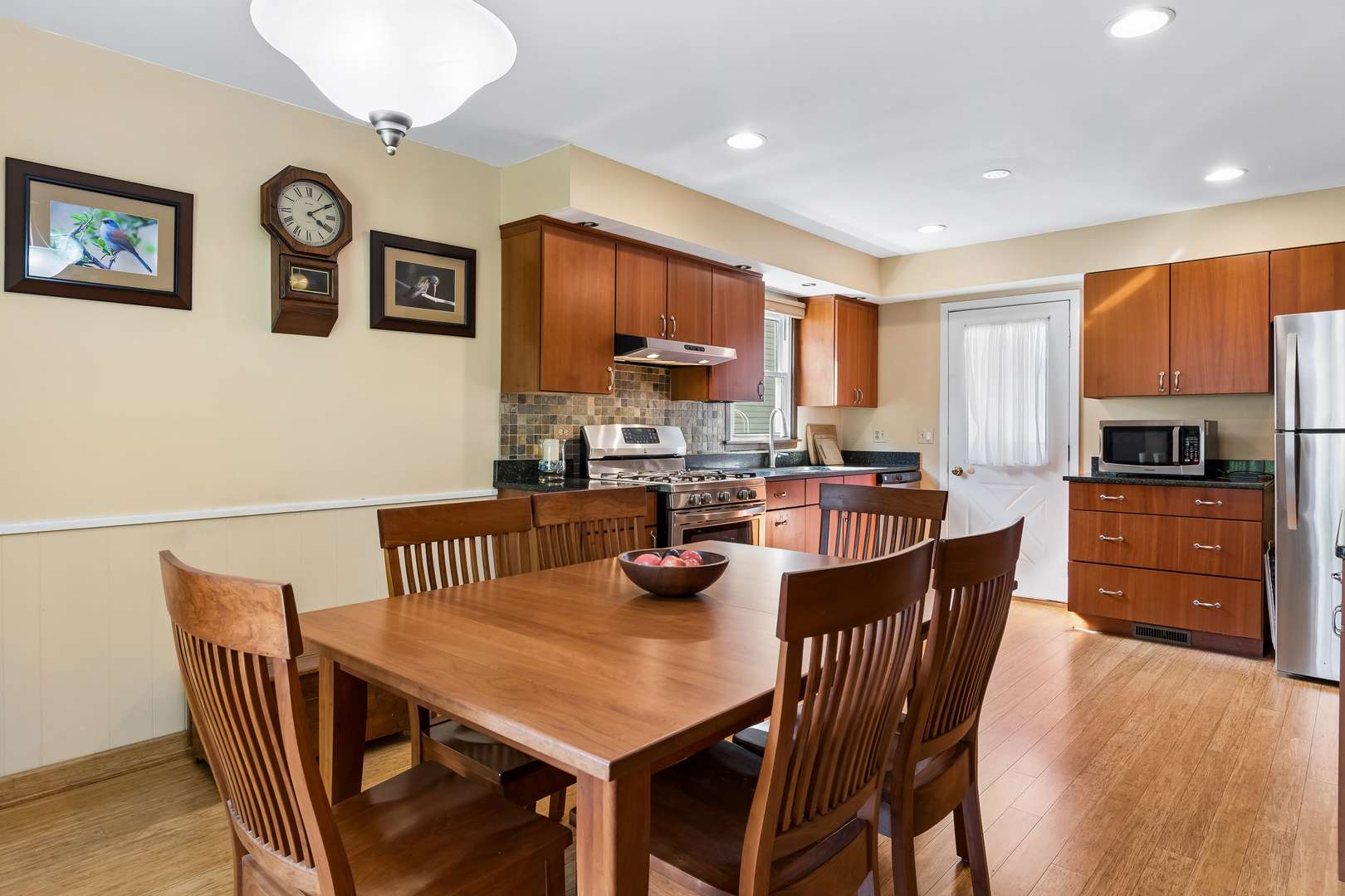 1111 Dawes AVE, Wheaton, IL 60189