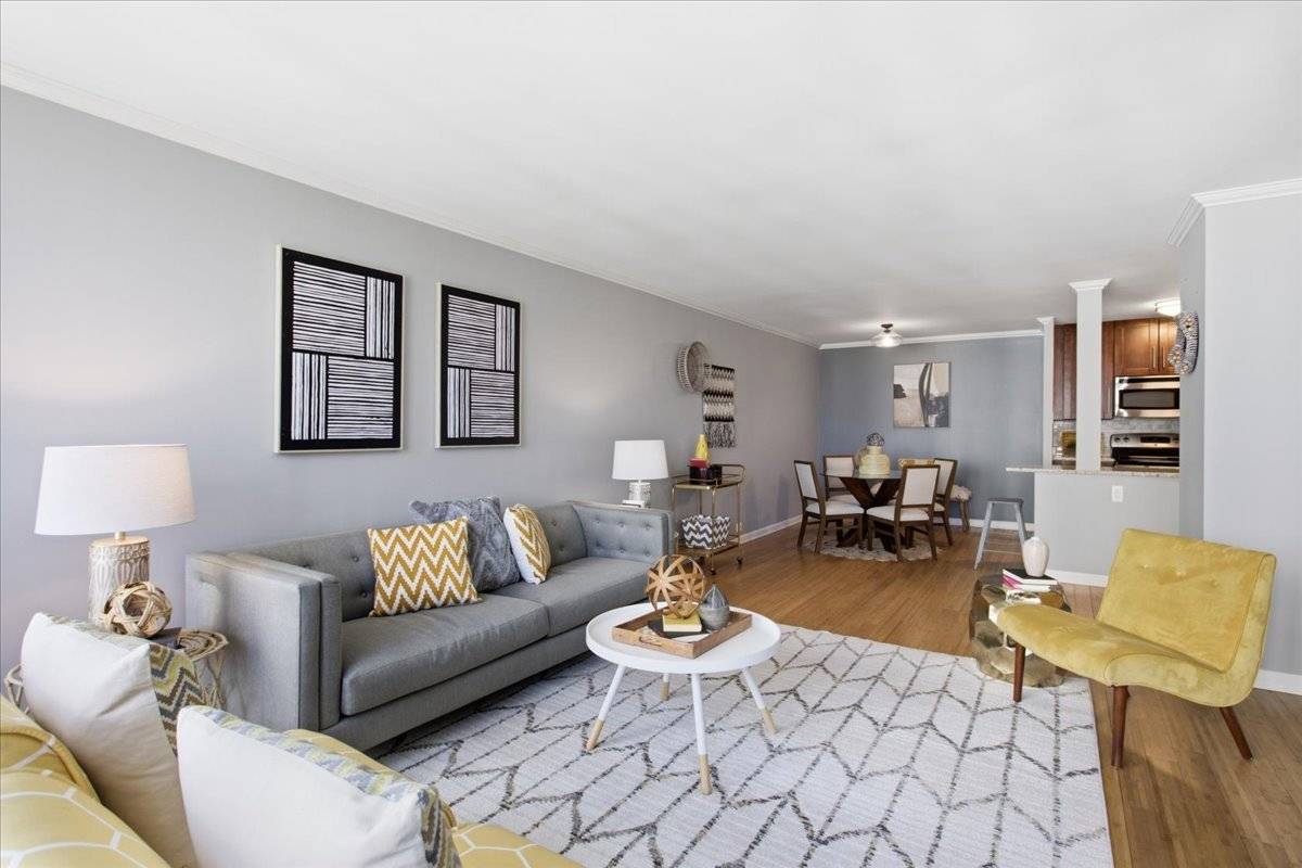 155 N Harbor DR #4905, Chicago, IL 60601