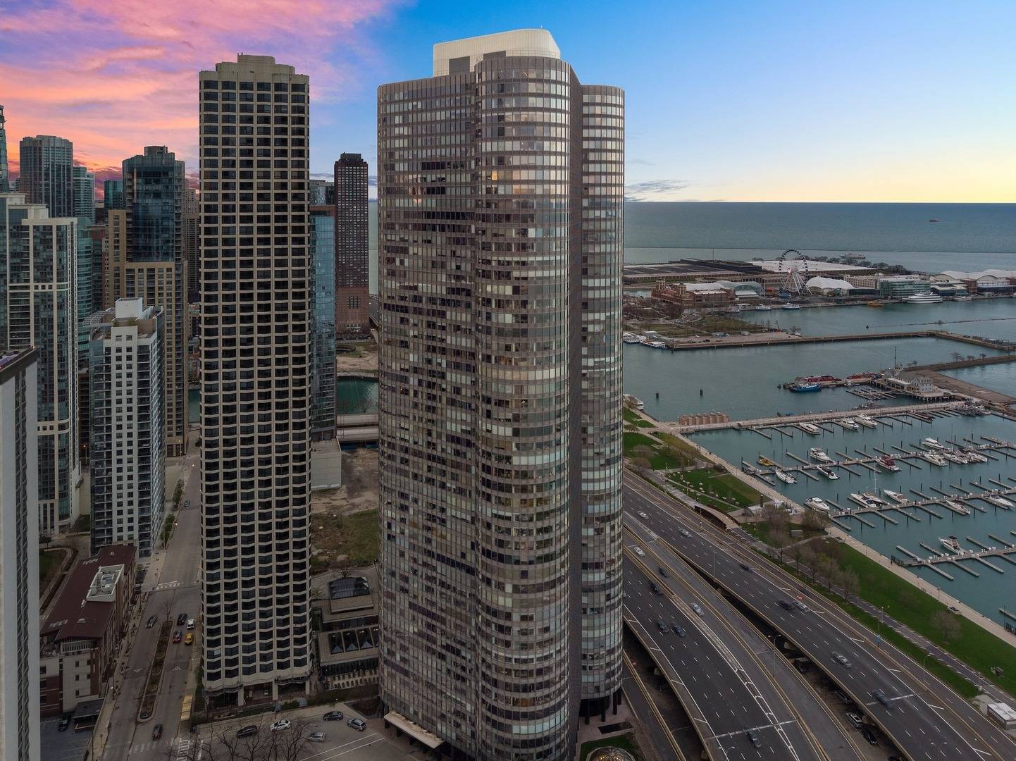 155 N Harbor DR #4905, Chicago, IL 60601