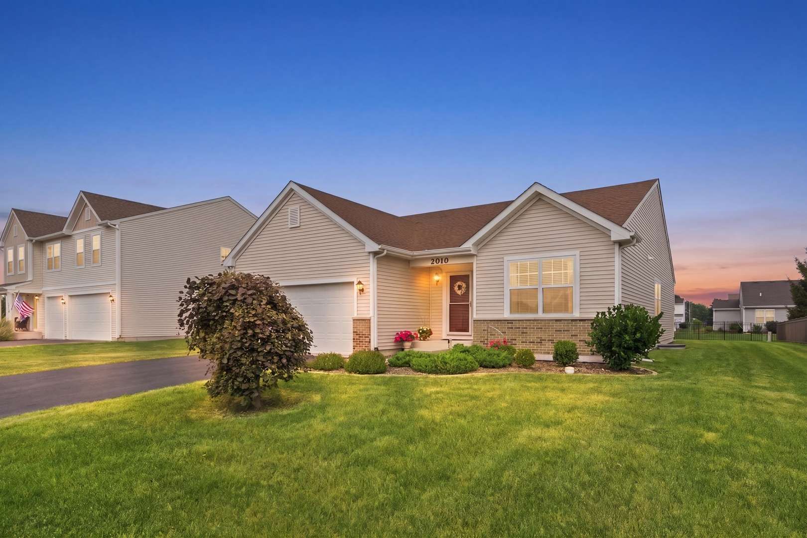 2010 Whitekirk LN, Yorkville, IL 60560