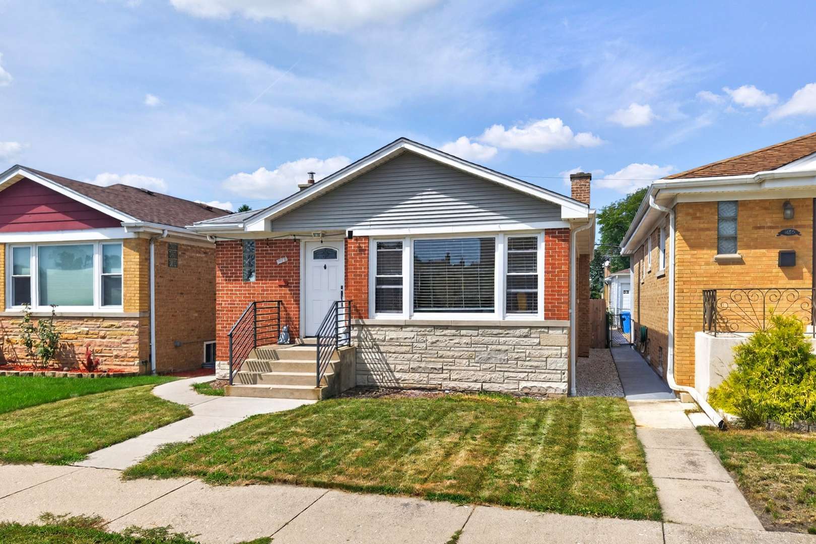 5440 N Mobile AVE, Chicago, IL 60630