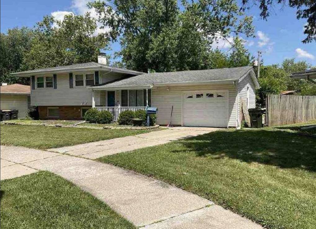 18917 Lorenz AVE, Lansing, IL 60438
