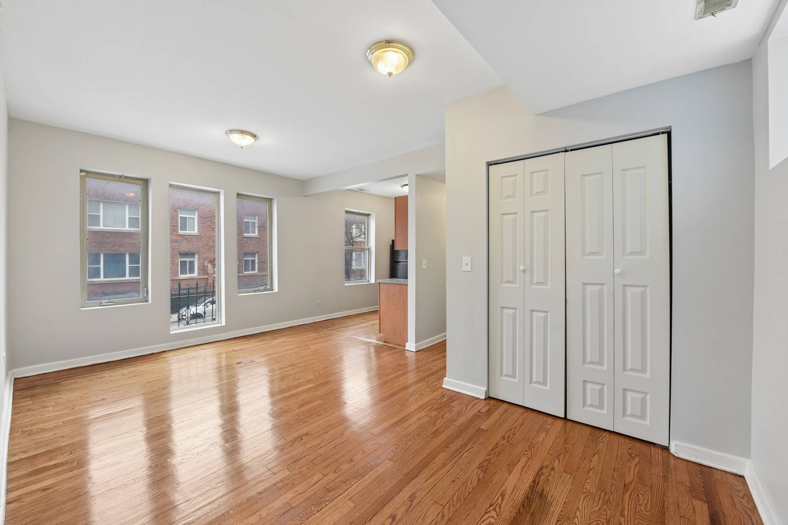 801 S Independence BLVD #1, Chicago, IL 60624