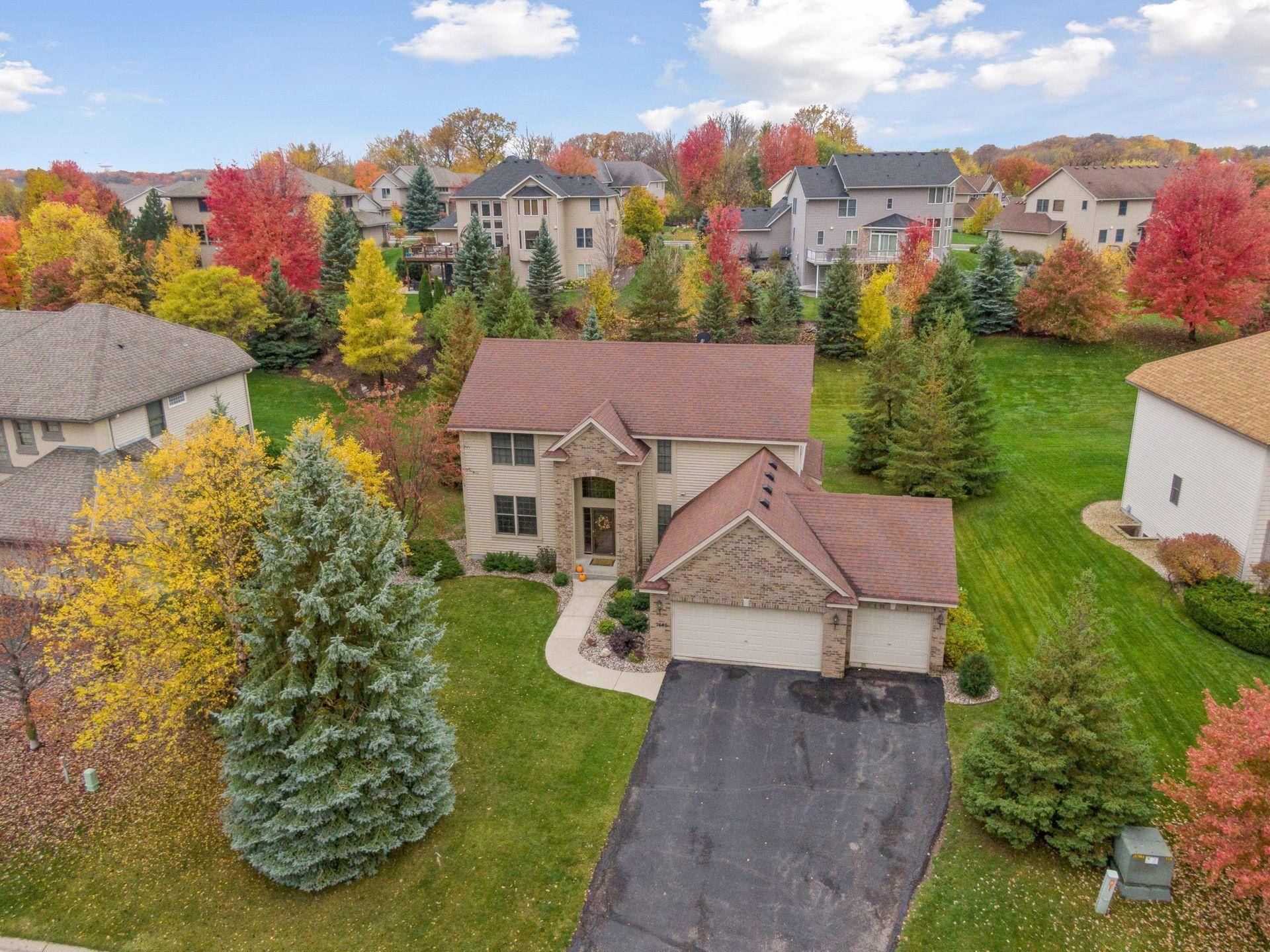 7645 Ridgeview WAY, Chanhassen, MN 55317