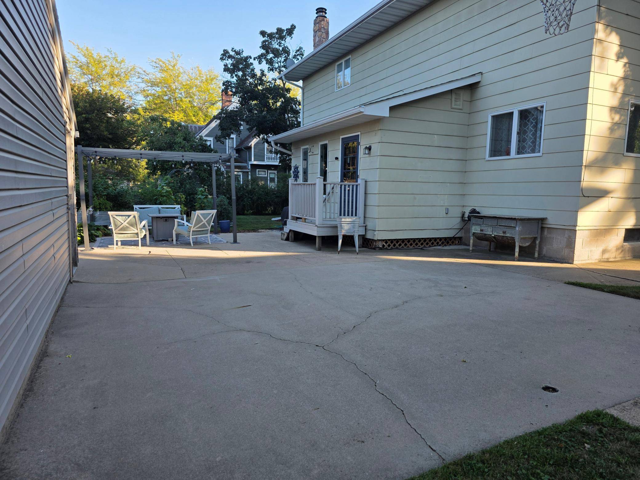 105 4th ST W, Canby, MN 56220