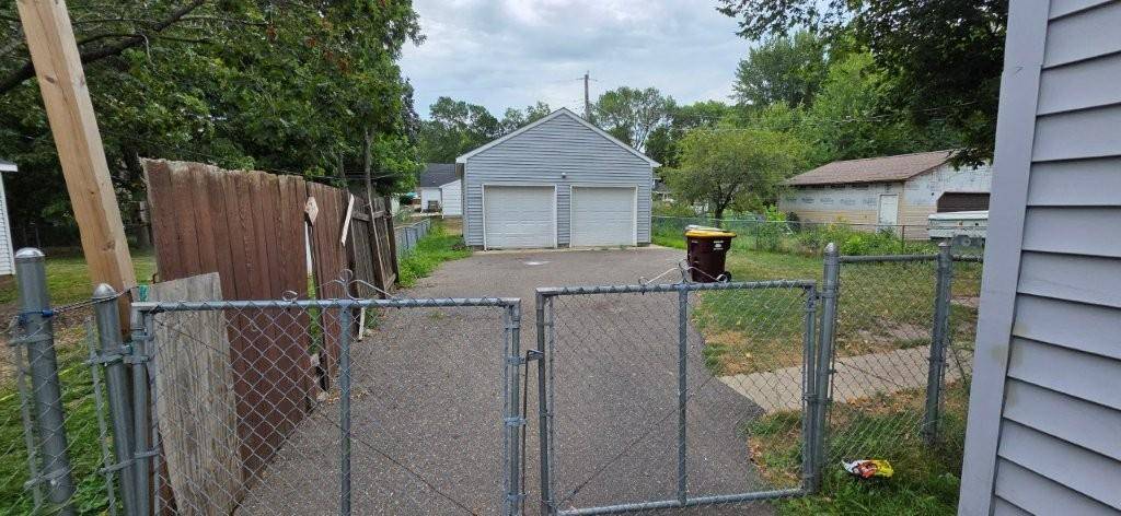 1034 Bidwell ST, West Saint Paul, MN 55118