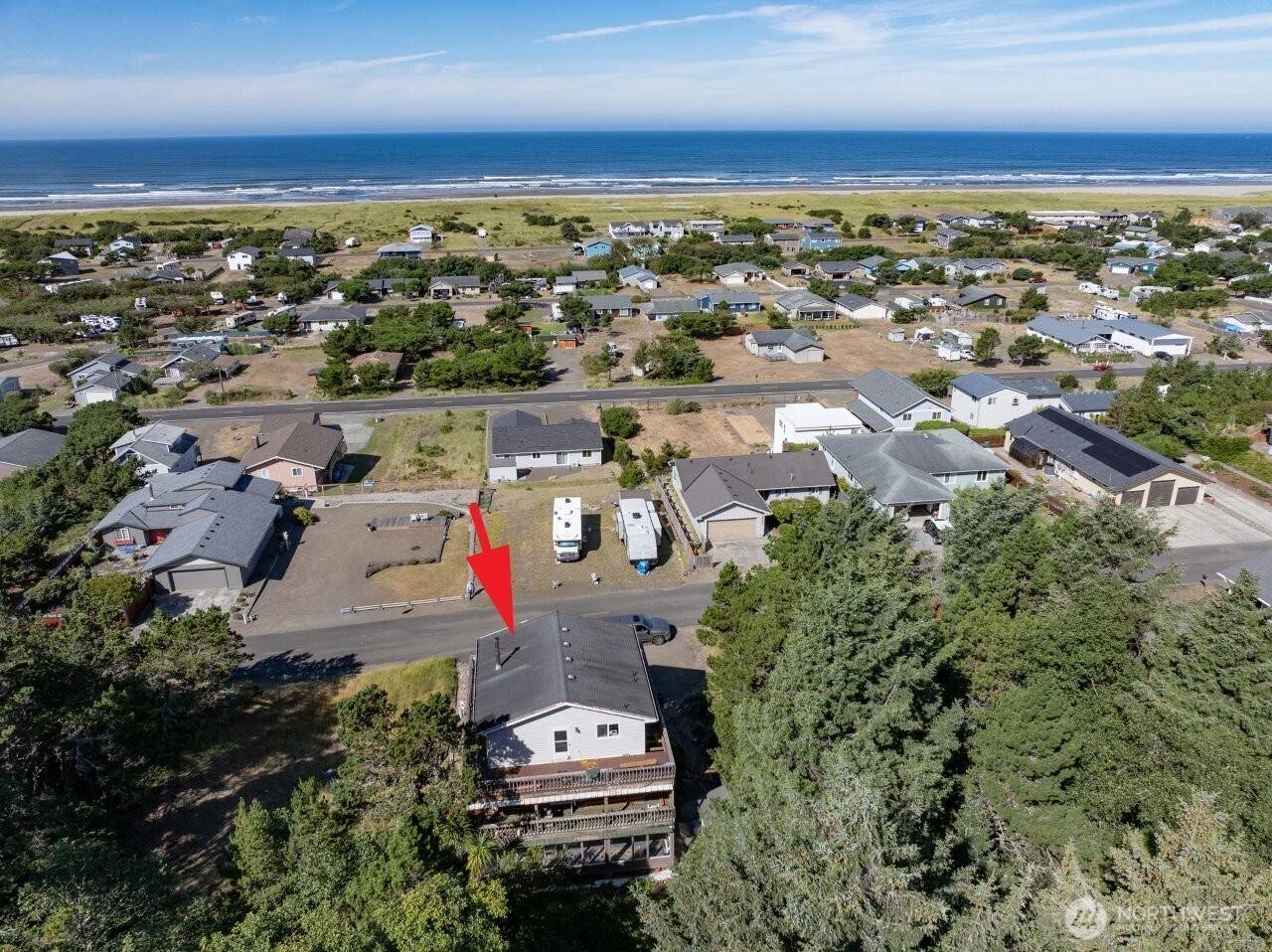 33304 j PL, Ocean Park, WA 98640