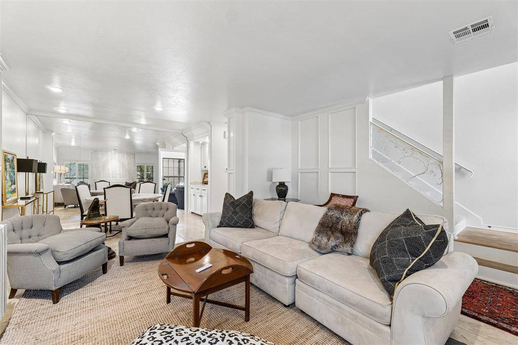 6204 Waterford BLVD #23, Oklahoma City, OK 73118