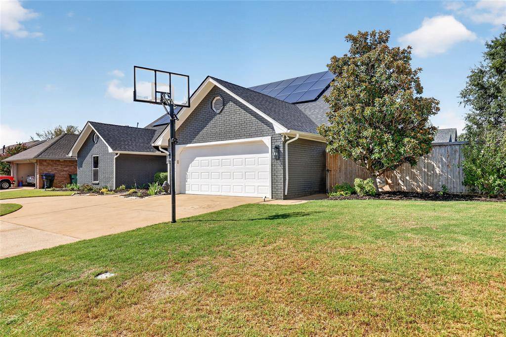 2713 NW 157th ST, Edmond, OK 73013