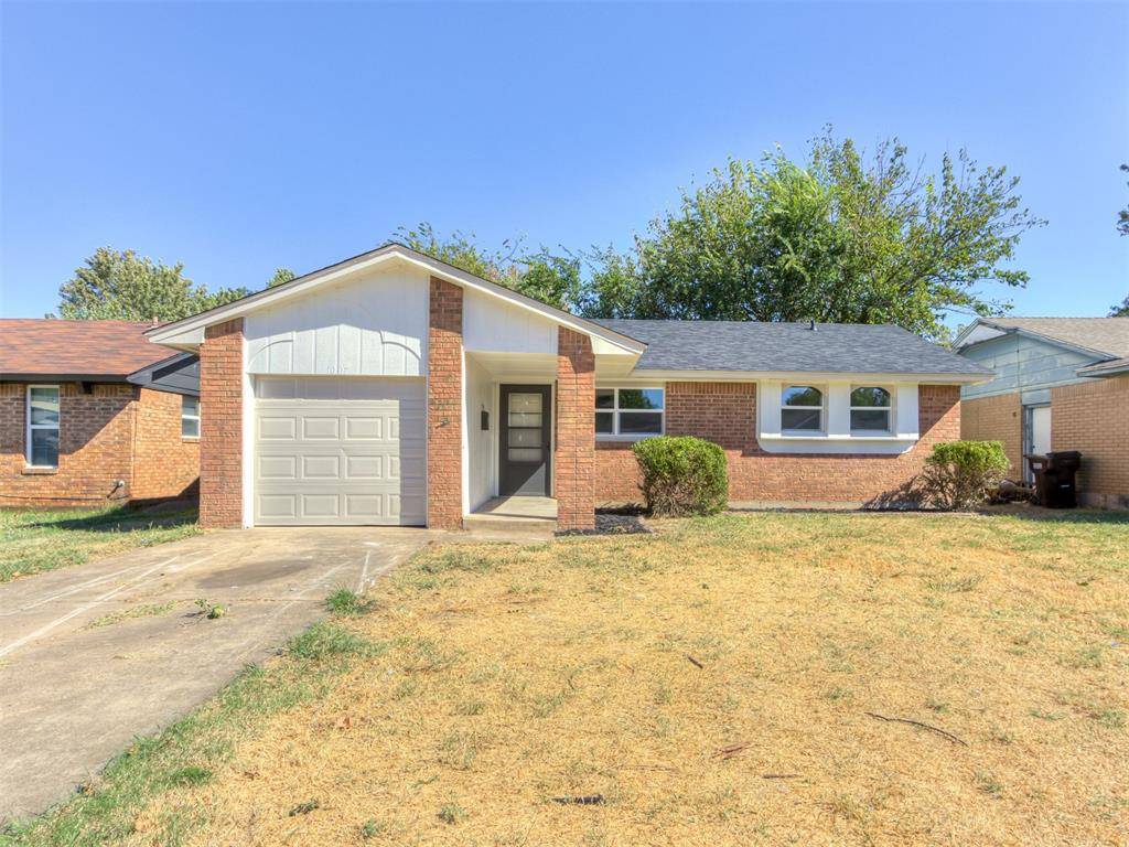 1007 NW 20th ST, Moore, OK 73160