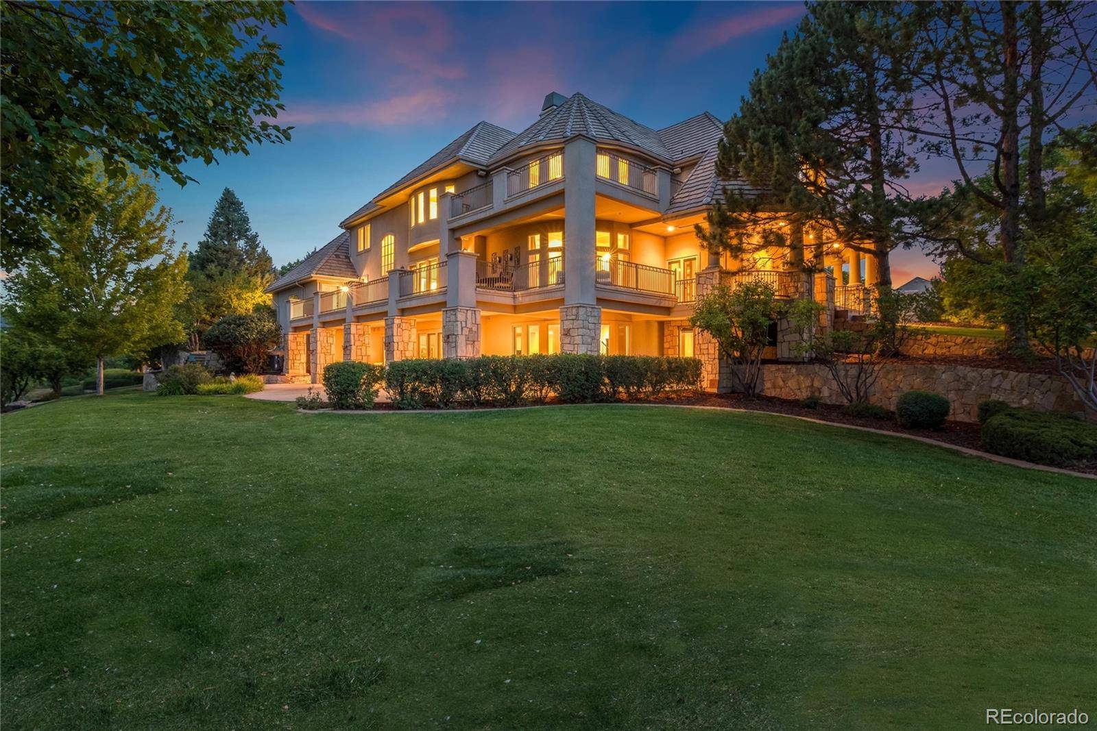 4450 W Caspian CIR, Littleton, CO 80128