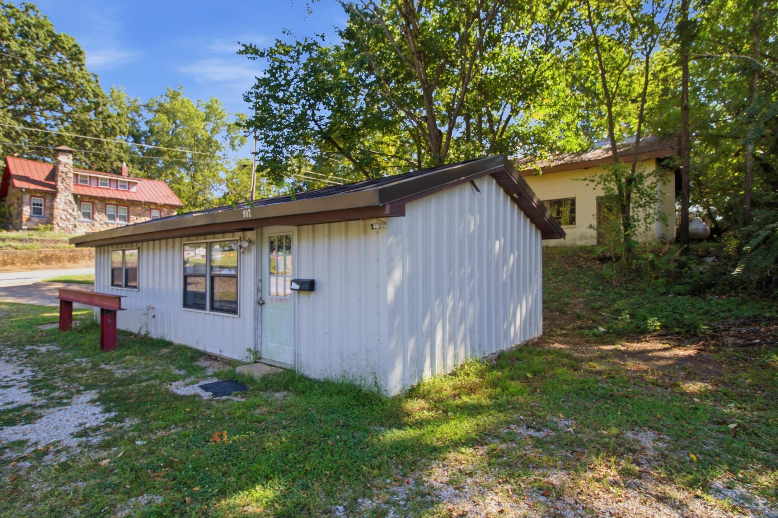 902 S Hill ST, West Plains, MO 65775