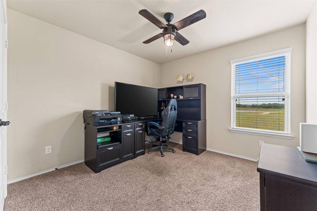 8400 Sioux Trail, Aubrey, TX 76227