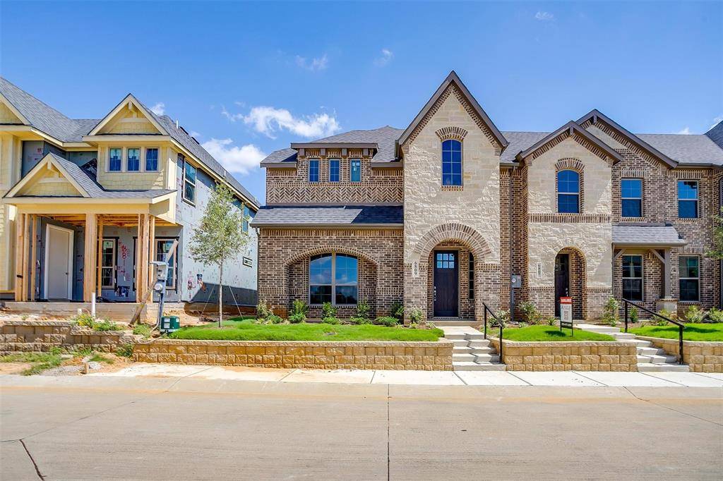 6912 Houndstooth Place, Arlington, TX 76001