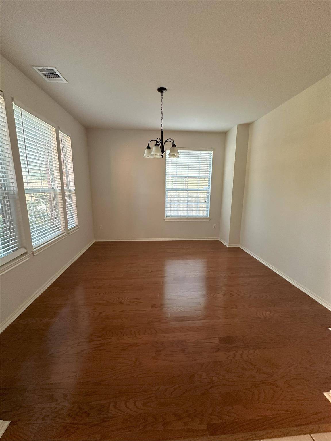 7009 Cool Canyon CV, Round Rock, TX 78681