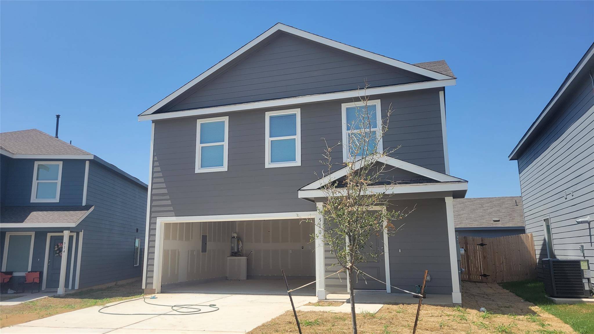 510 Firedance CT, Hutto, TX 78634