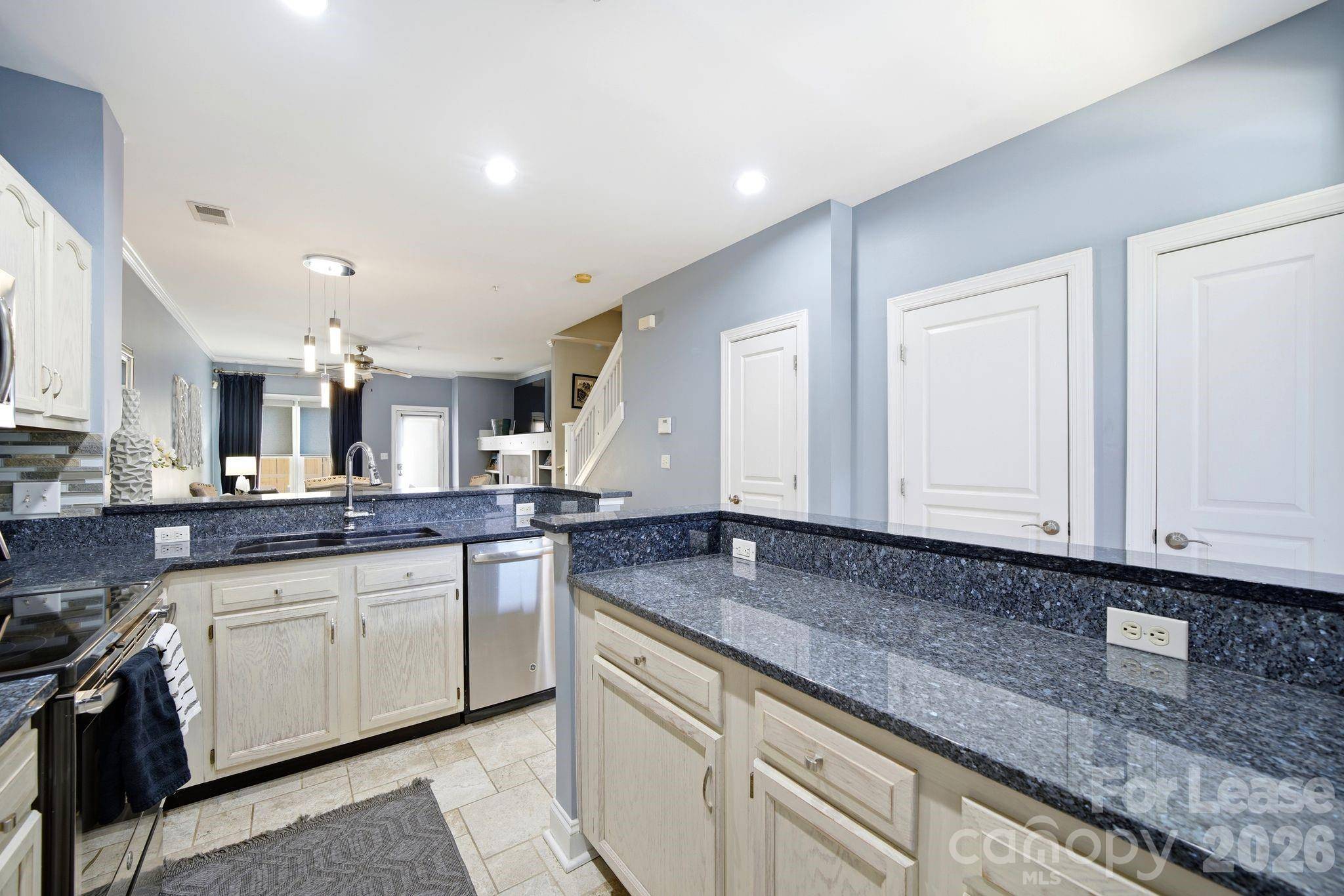 1029 Park West DR, Charlotte, NC 28209