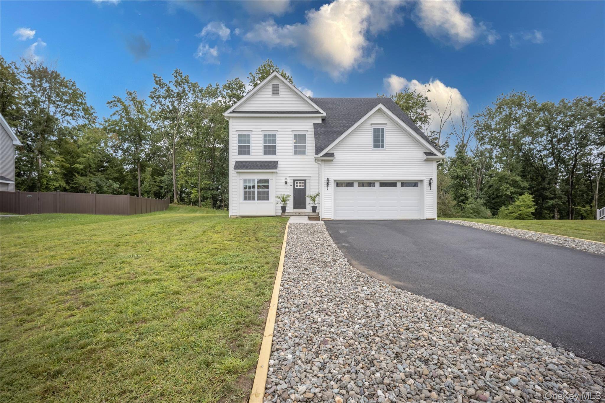 18 Page CT, Poughkeepsie, NY 12603