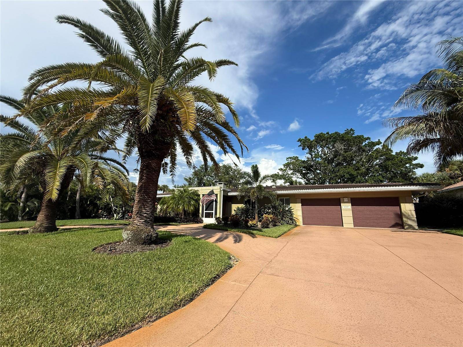 5541 CAPE AQUA DR, Sarasota, FL 34242
