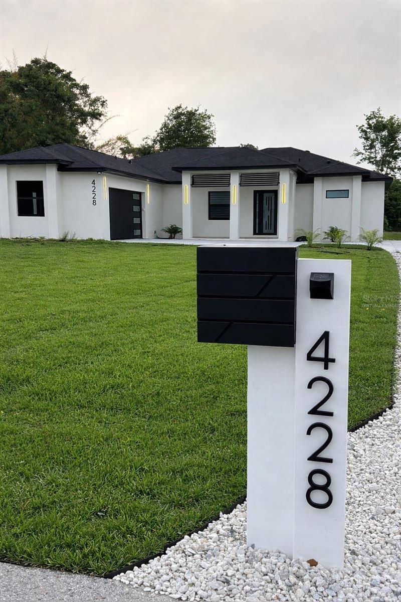 4228 FOXWOOD BLVD, Wesley Chapel, FL 33543