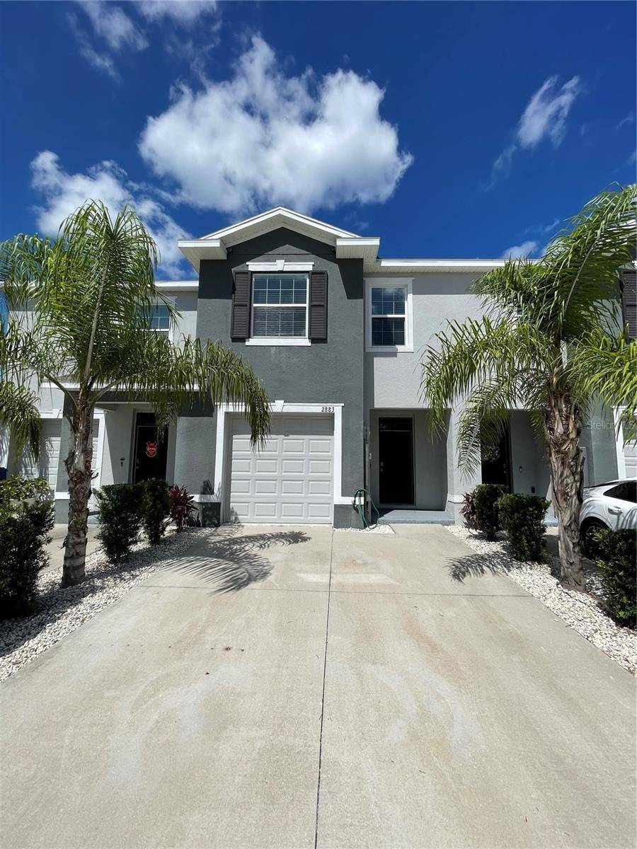 2883 PEONY PRAIRIE LN, Wesley Chapel, FL 33543