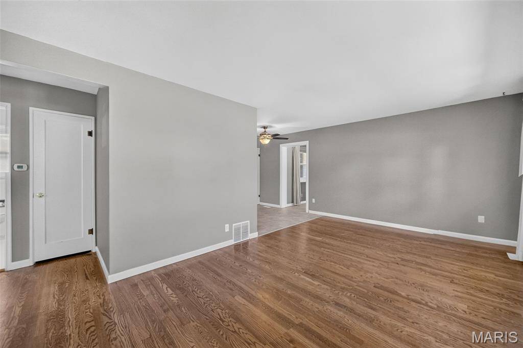 4036 Robert AVE, St Louis, MO 63116