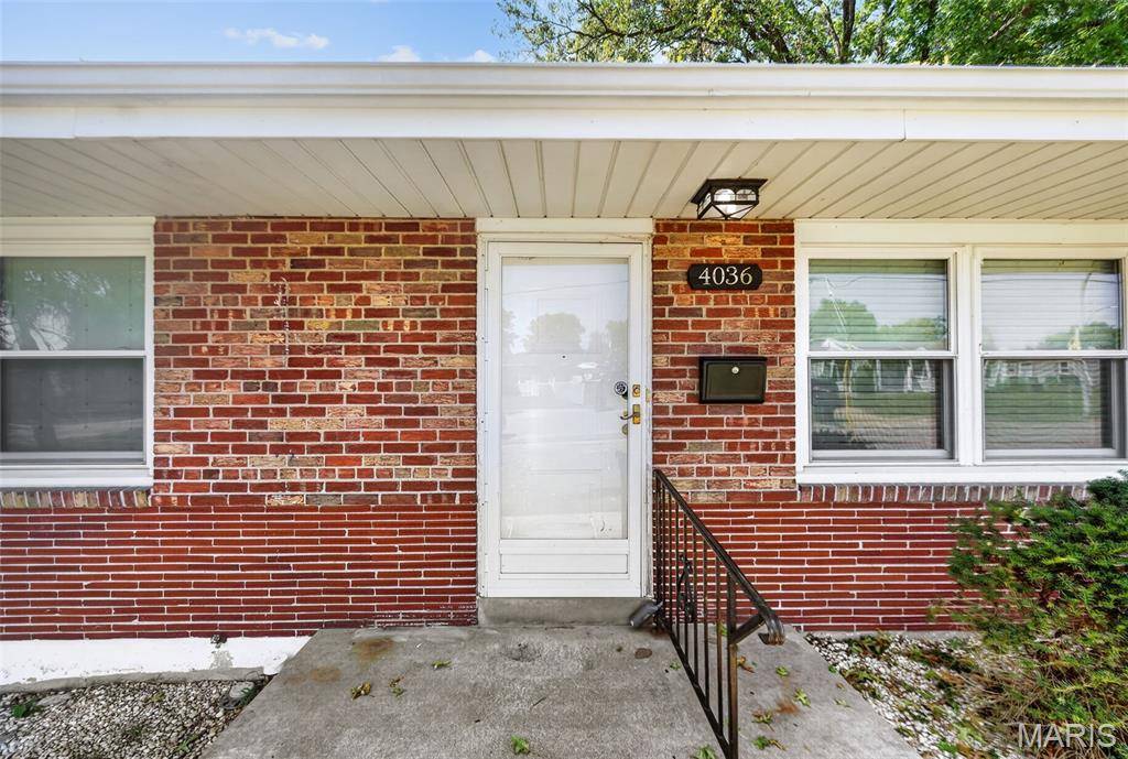 4036 Robert AVE, St Louis, MO 63116