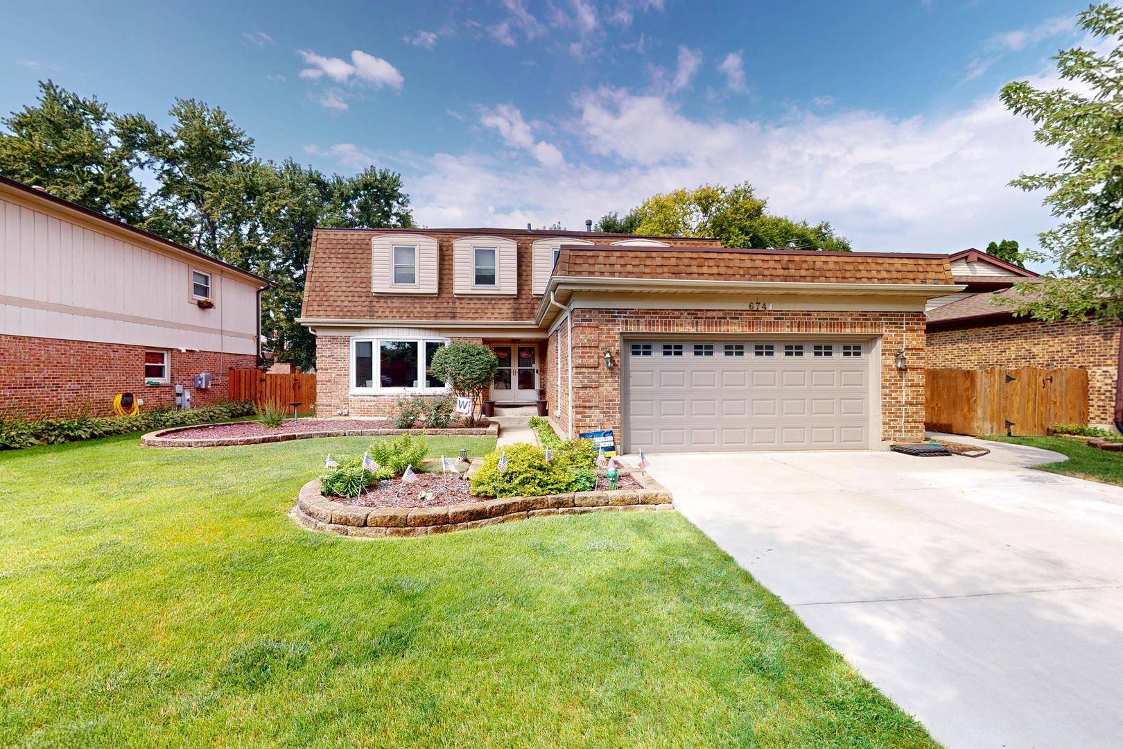 674 Sycamore LN, Wheeling, IL 60090