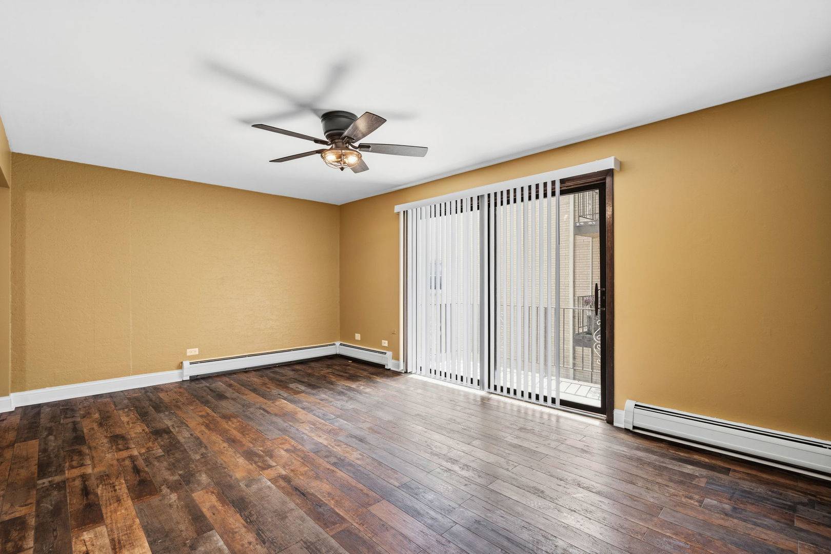 2128 N Harlem AVE #2E, Elmwood Park, IL 60707