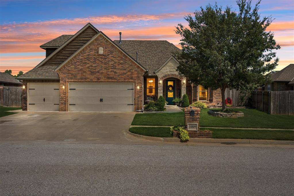 10809 SW 20th ST, Yukon, OK 73099