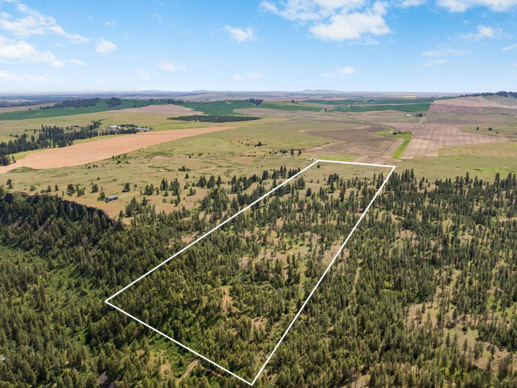00 W Highland Rd off Coulee Hite Rd, Reardan, WA 99029